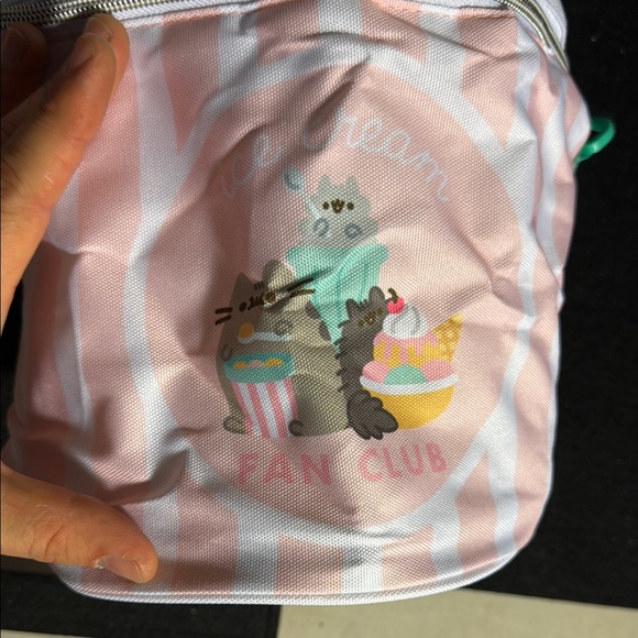 Pusheen Exclusive Box Set Collection - Picture 9 of 10